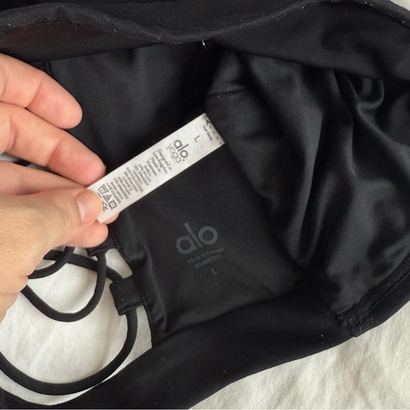 ALO Yoga Movement Cropped Top, Black, Large - Picture 3 of 4